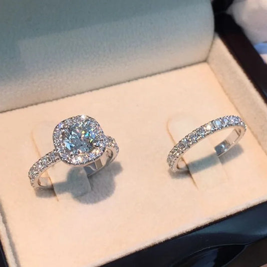 Elegant Zircon Ring Set